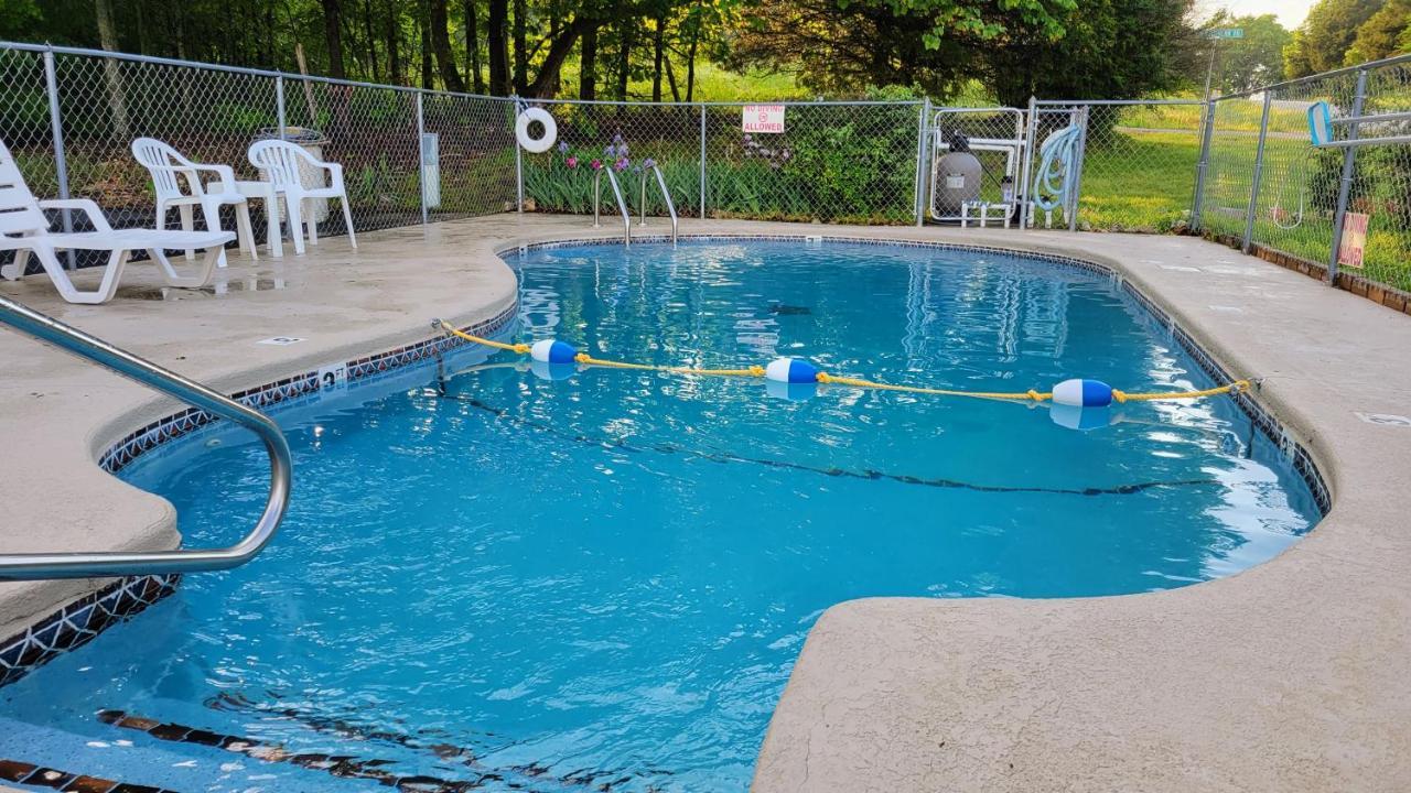 Autumn Creek Branson Motel Indian Point Екстериор снимка